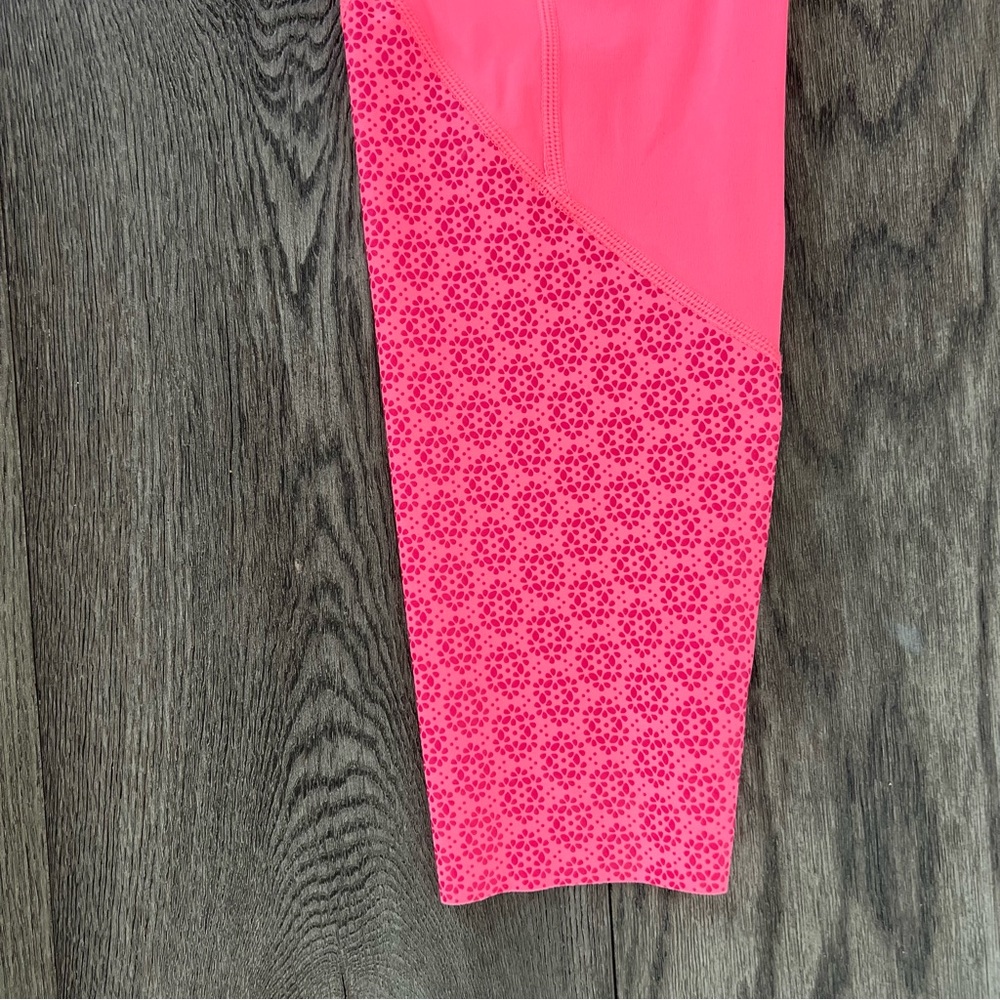 Zyia Active Flower Power High Rise Luxe Pocket Leggin… Gem